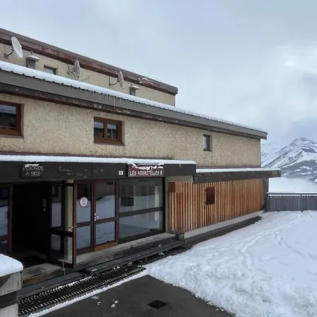 Апартаменты Au Petit Huez *